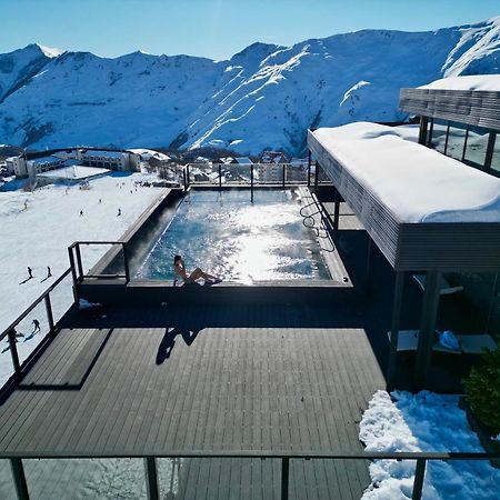 Gudauri Loft Hotel Exterior photo The 7132 Summit